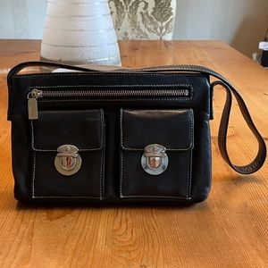 Perlina Black Leather Shoulder Bag